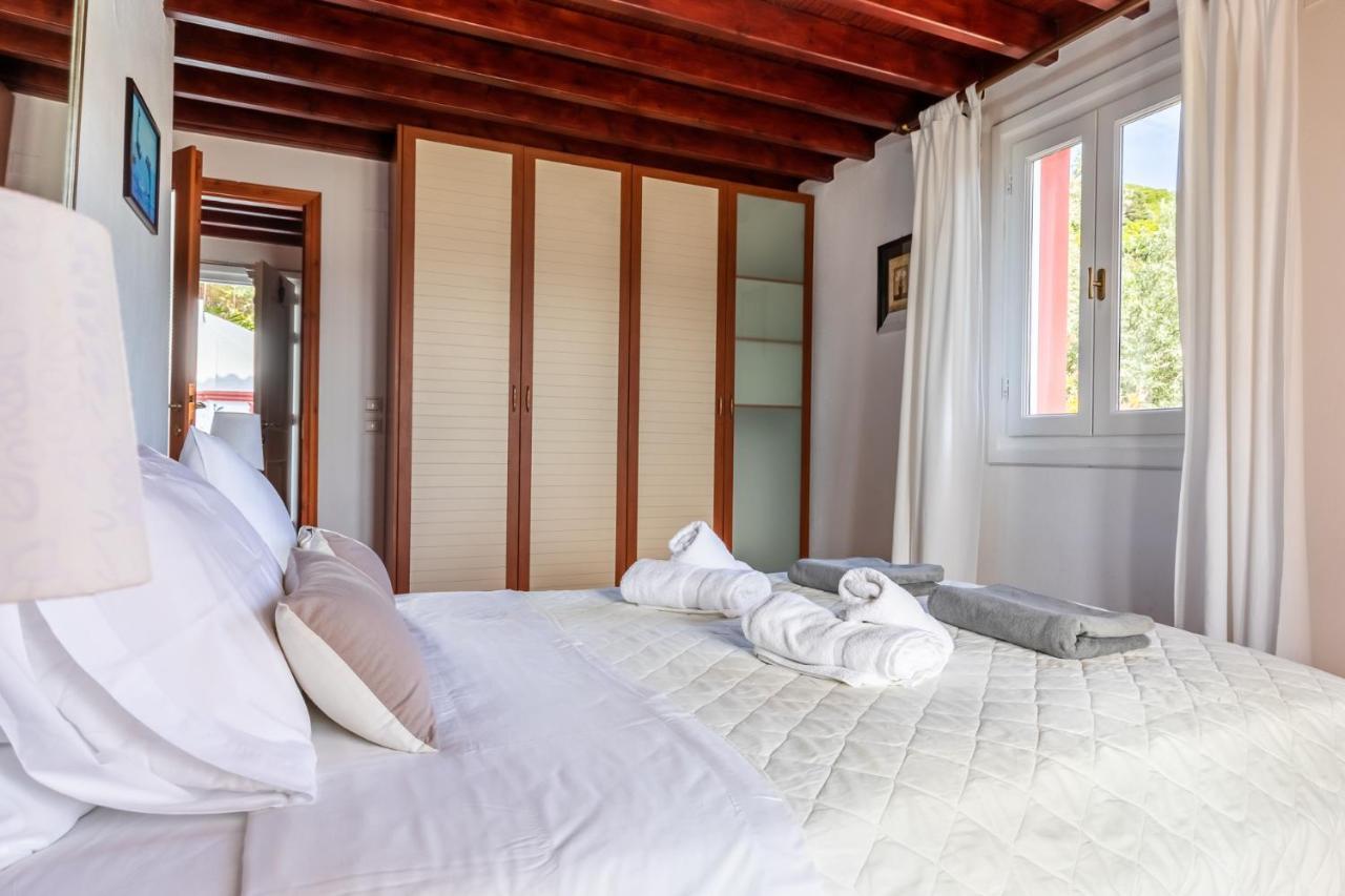 Villa Agia Marina Skopelos Town Exterior photo